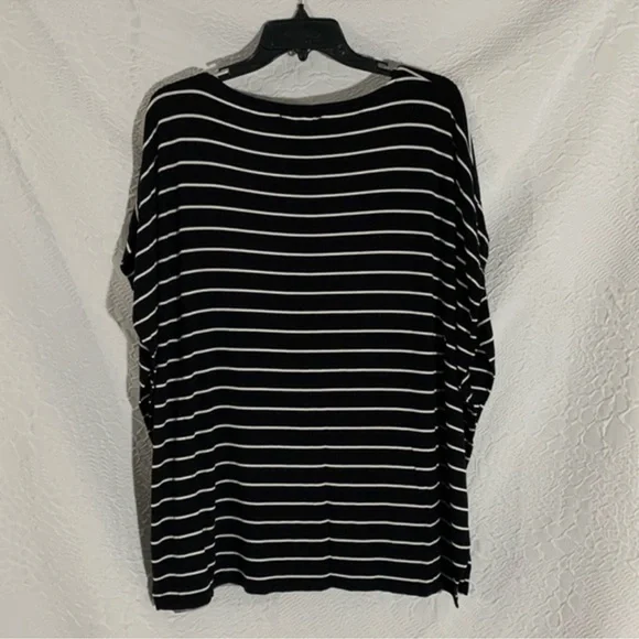 NWOT! Michael Kors Flowing Sleeve Striped Blouse! - Picture 5 of 7